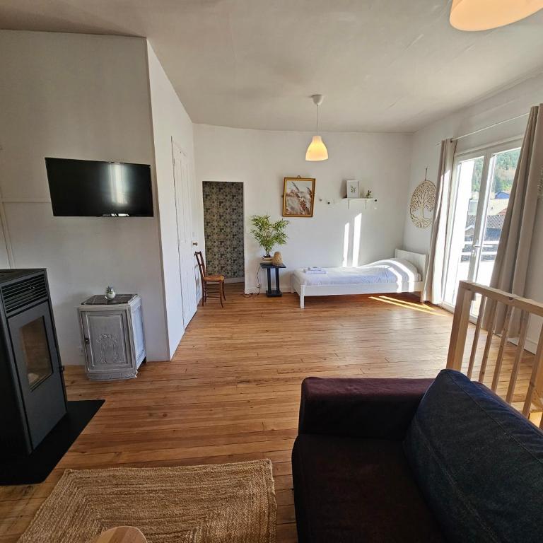 Castle Blue - 7 Personnes - 10 min Sanctuaire - Apartment mit 3 Schlafzimmern - 37