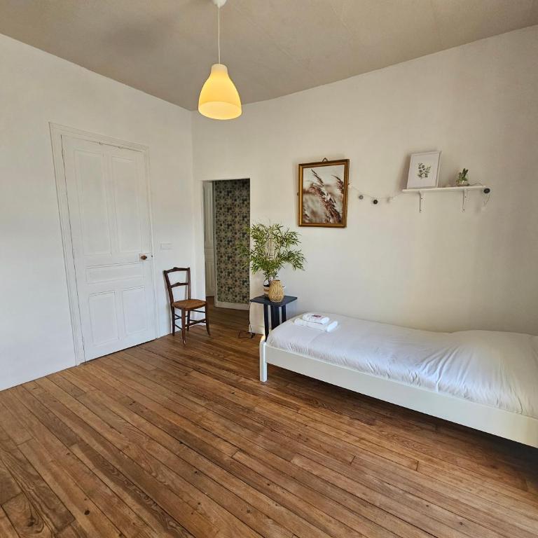 Castle Blue - 7 Personnes - 10 min Sanctuaire - Apartment mit 3 Schlafzimmern - 50
