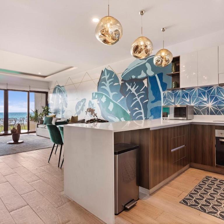 Playa Norte Oceanfront Remote Work Plus Concierge - Three-Bedroom Apartment - 78