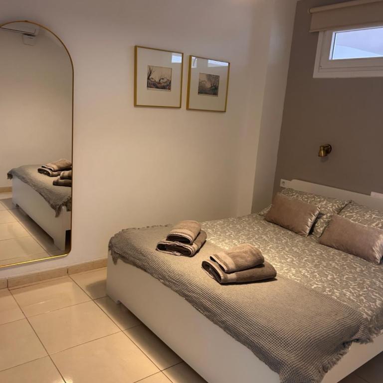 Sunny Central near Yumbo and Dunes - One-Bedroom Apartment - 39