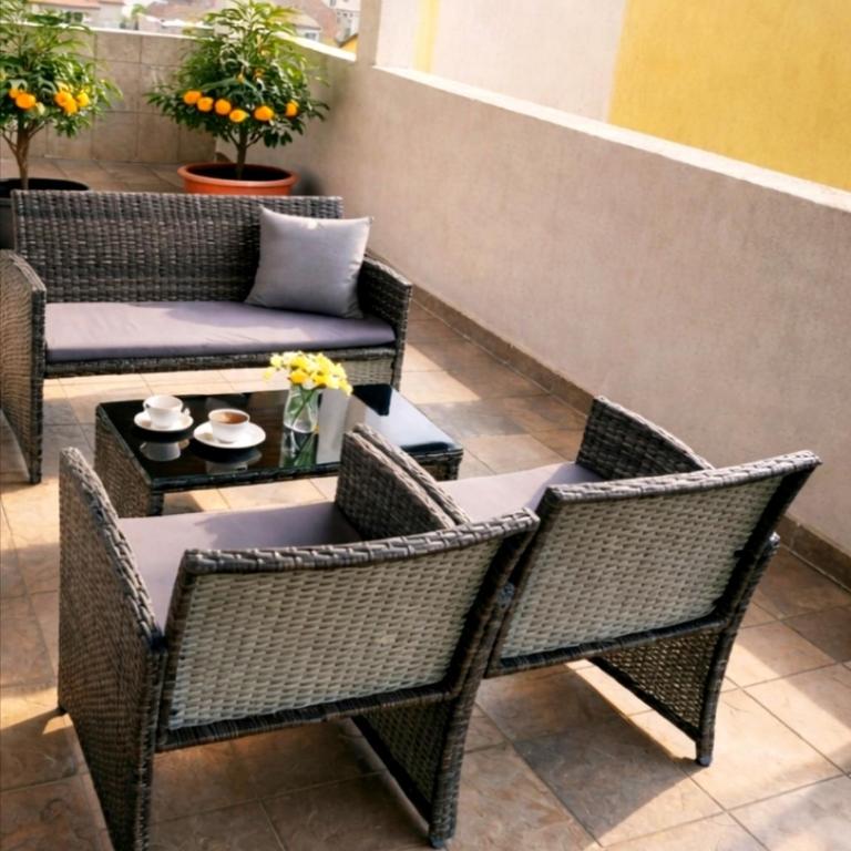 ZARA apartment- Near the Old town ,Cool and shaded ,3 ACs , Free Parking & Peaceful - Two-Bedroom Apartment - 64