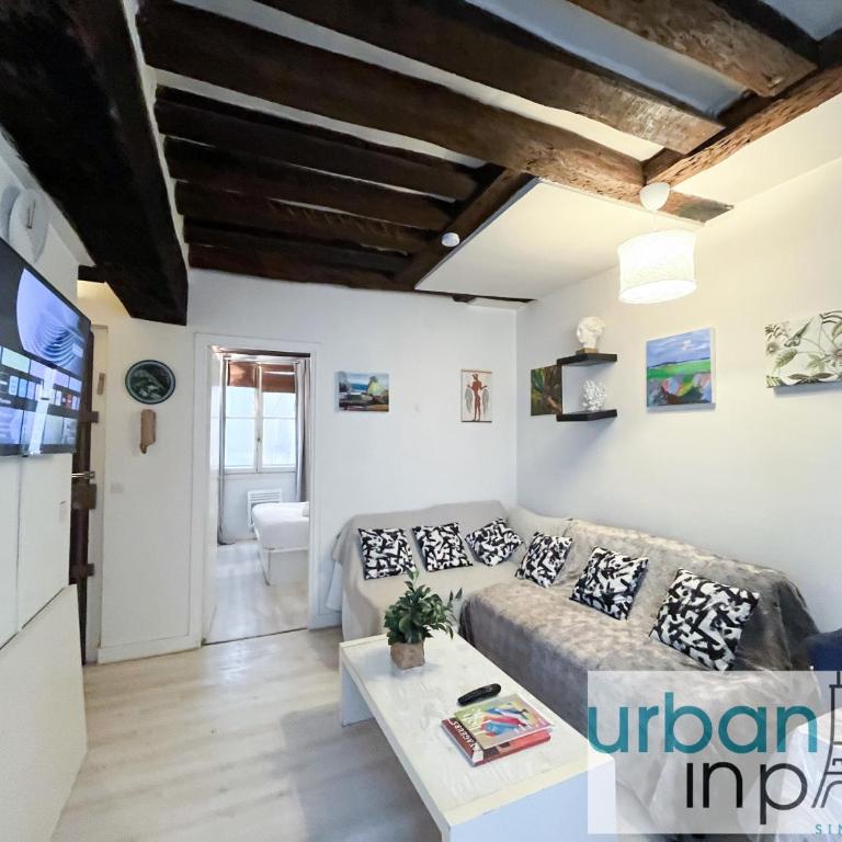 UrbanFlat 192 - 1 Bedroom Apartment in the very center of Paris - Appartement - 1