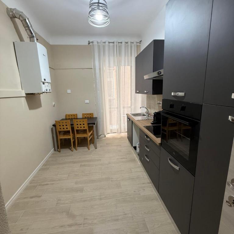 Casa di Esti - Appartamento con 2 Camere da Letto - 13