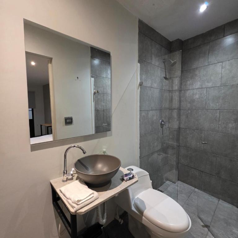 Chill Coral Loft 2BR WC AC Kitchen in Laureles - Apartamento de 2 dormitorios - 9