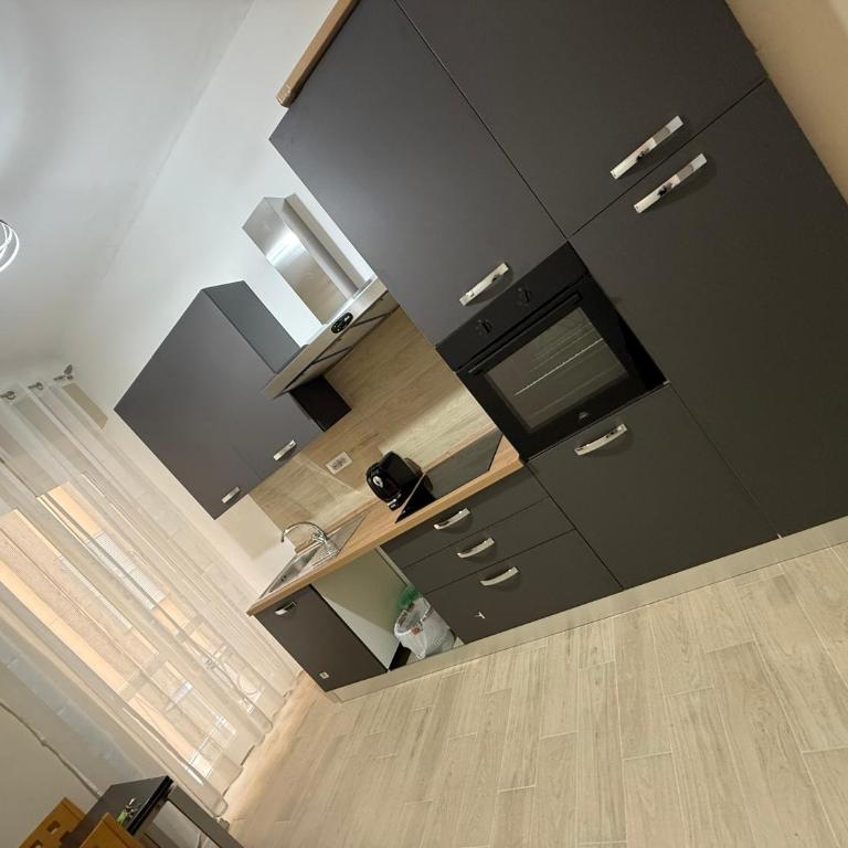Casa di Esti - Appartamento con 2 Camere da Letto - 4