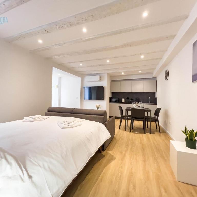 Imbriani 10A Tirabora Short Rent - Appartamento Monolocale con 1 Letto Matrimoniale - 6