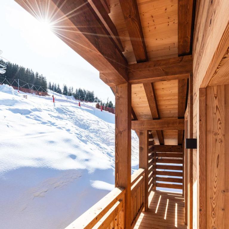 Demi-chalet haut de gamme 3 chambres à La Clusaz avec vues superbes - FR-1-459-243 - Chalet - 10