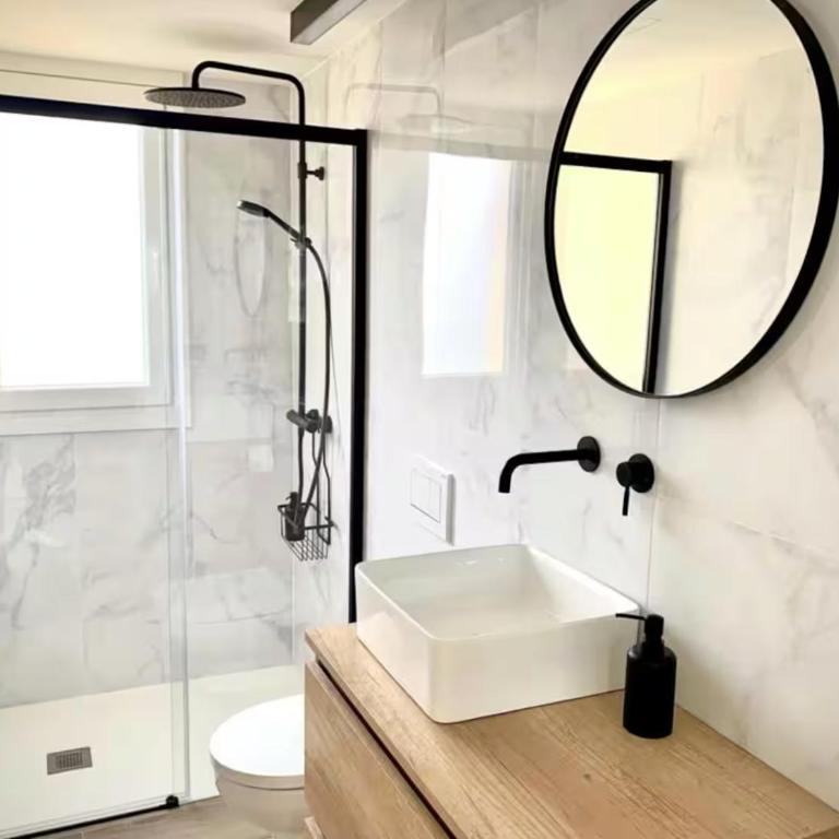 Luminoso apartamento en San Sebastian - Apartamento de 2 dormitorios con balcón - 8