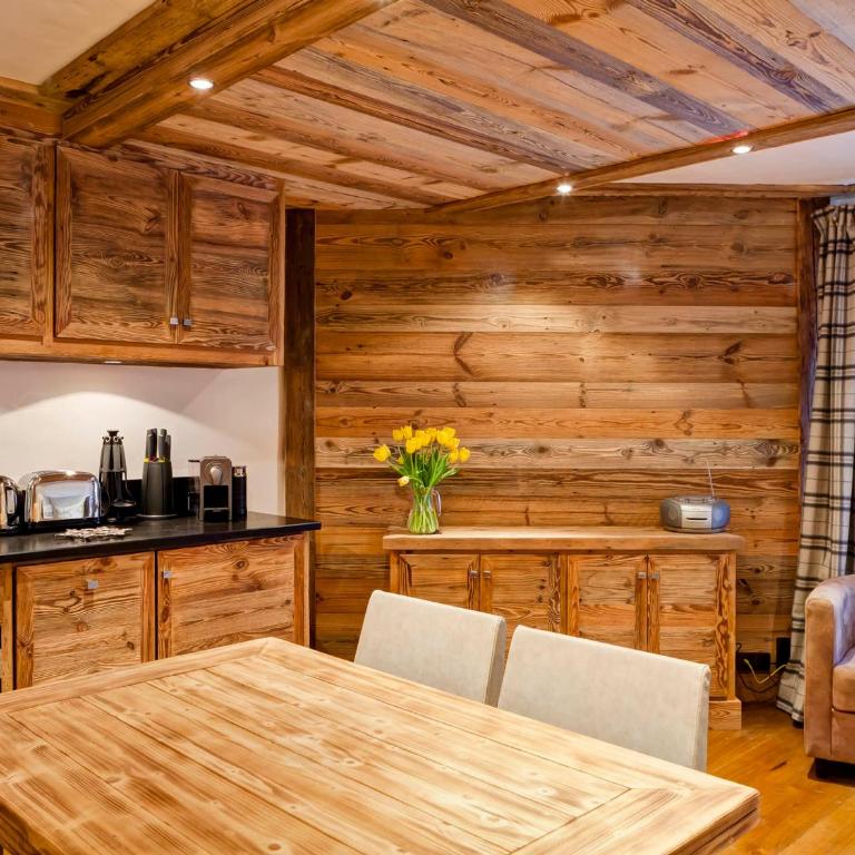 Appartement de Standing au Centre et Bord de Piste - 4 Pers, Parking, WIFI - Apartment mit 1 Schlafzimmer - 4