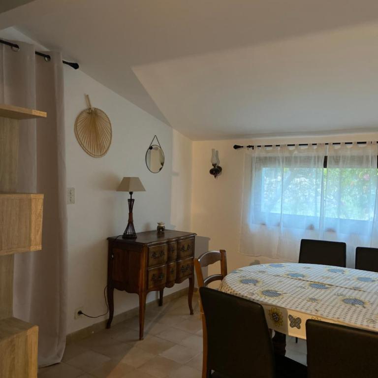 Maison de village en granite - Casa con 2 Camere da Letto - 56