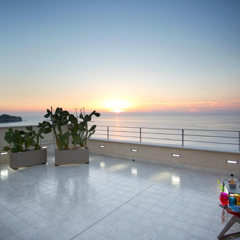 Tropea Vetera Luxury Home- Casa Forno 1638 - Superior Queen Room - 21