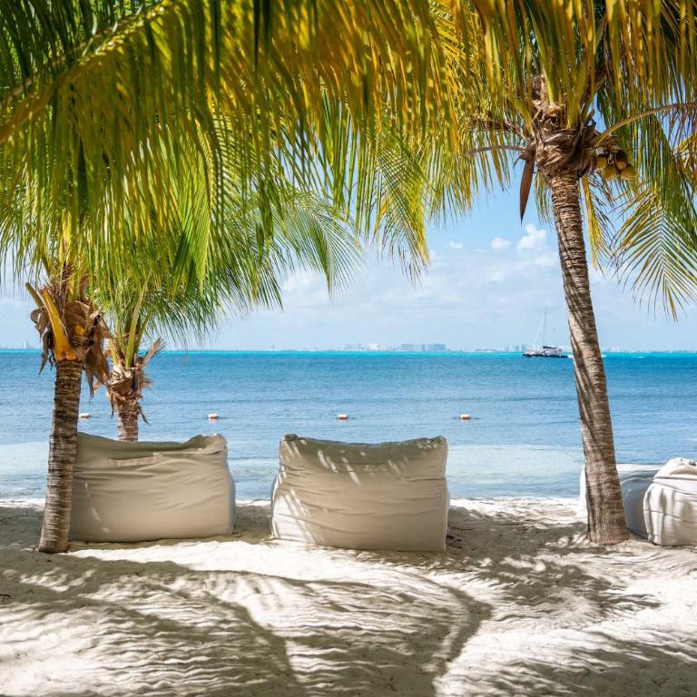 9BR Luxury Beachfront Penthouse w/ Private Pool - Apartment - 18