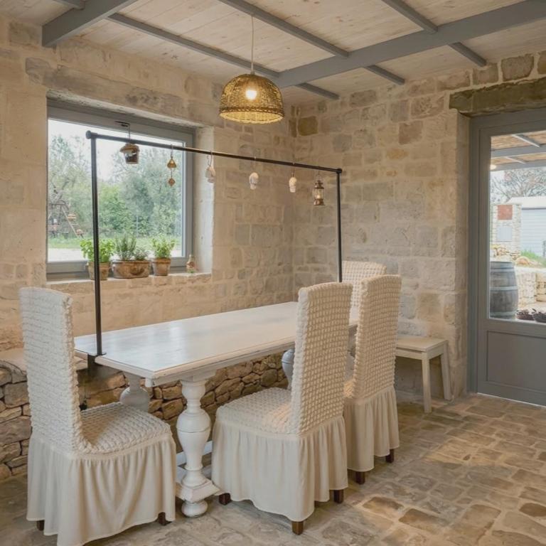 Trulli Fortunato private, heated swimming pool - Villa con 3 Camere da Letto - 2
