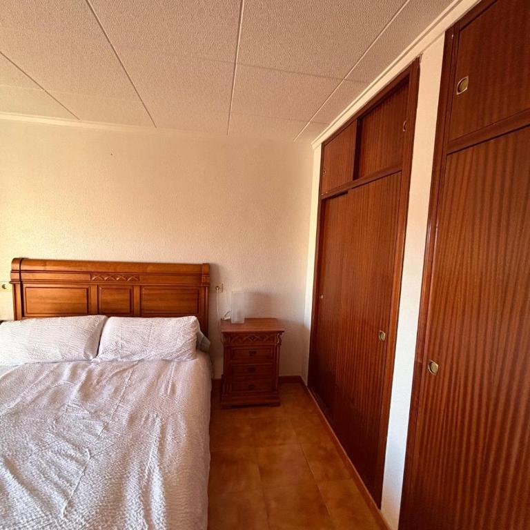 Apartamento completo en Santa Pola cerca de la playa, con piscina y parking - Apartamento de 2 dormitorios - 26