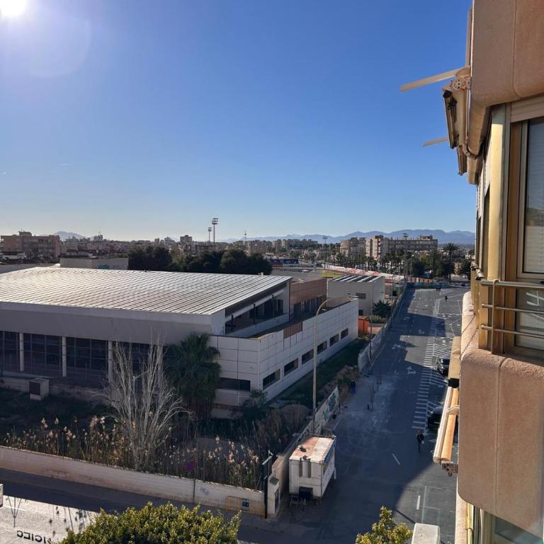 Apartamento completo en Santa Pola cerca de la playa, con piscina y parking - Apartamento de 2 dormitorios - 33