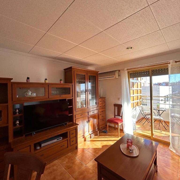 Apartamento completo en Santa Pola cerca de la playa, con piscina y parking - Apartamento de 2 dormitorios - 24
