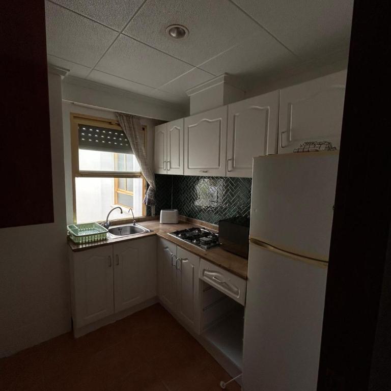 Apartamento completo en Santa Pola cerca de la playa, con piscina y parking - Apartamento de 2 dormitorios - 18