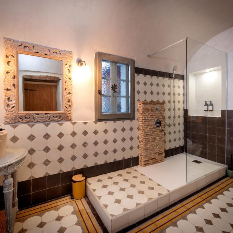 Chambre au château des Girards - Chambre Double avec Salle de Bains Privative - 3