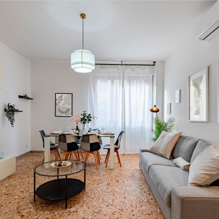 Hostly Bonaini Grand Apartment in Pisa Center - Appartamento Deluxe con 3 Camere da Letto - 4