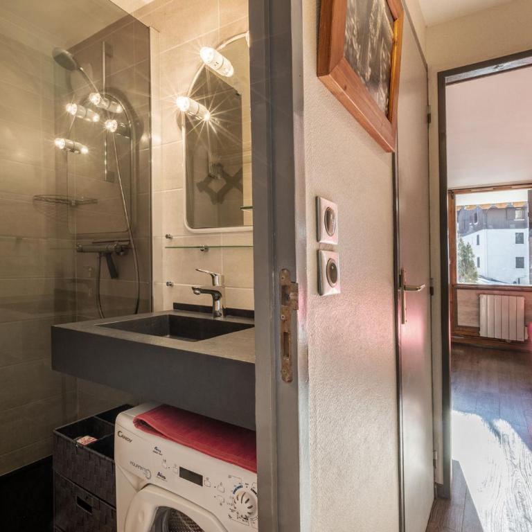 Studio cosy 4 pers, ski au pied, terrasse, garage, WIFI - FR-1-437-66 - Monolocale - 9