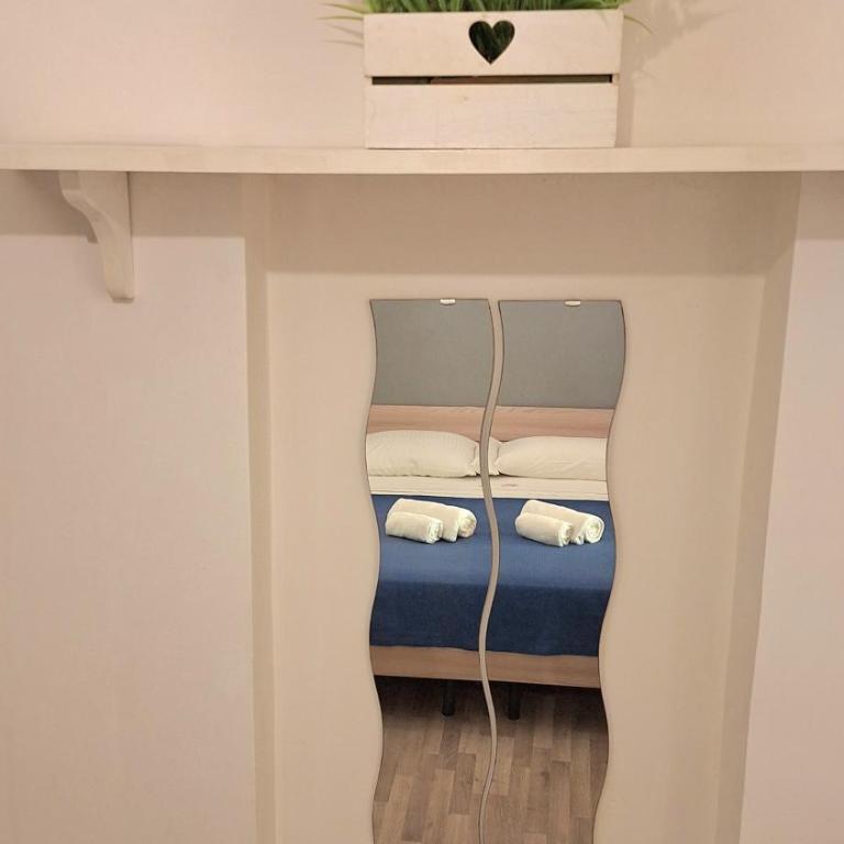 Mazzini House - One-Bedroom Apartment with Balcony - 13