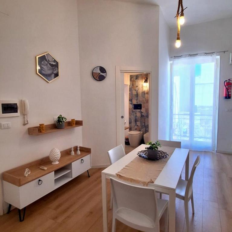 Mazzini House - One-Bedroom Apartment with Balcony - 20