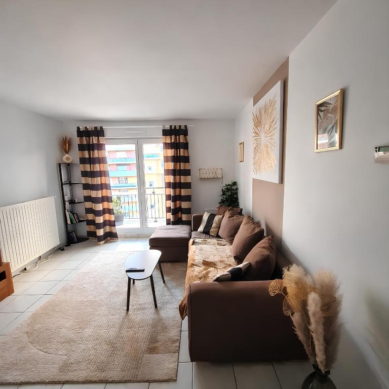 T3 spacieux hyper-centre - Familles & Pros - Genève à 5 min - Appartement 2 Chambres - 3