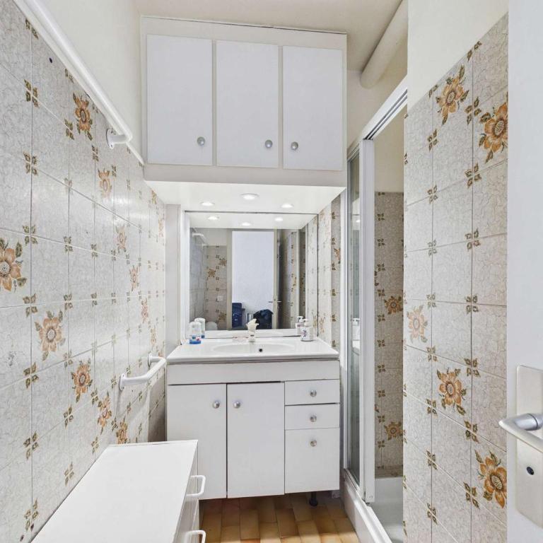 2 pièces avec terrasse et parking privé, Grau d'Agde - Appartement 1 Chambre - 11