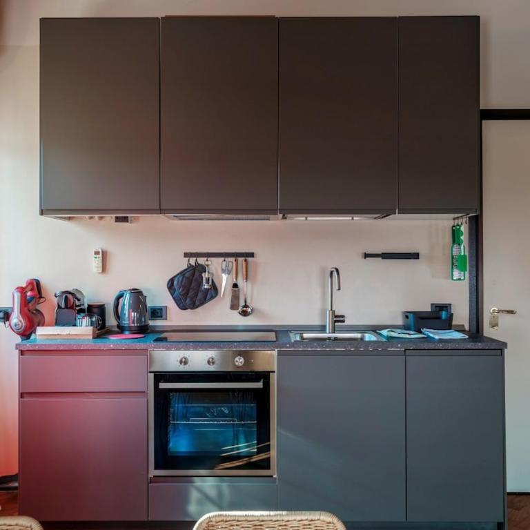 HOST4U BRESCIA - Cozy Suite Cavour in the City Center - Apartamento de 2 dormitorios - 17
