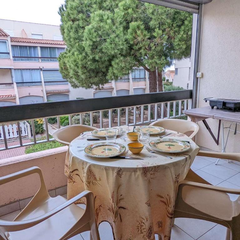 T2 au cœur de Marseillan Plage avec terrasse, parking privé, proche commodités et animaux acceptés - FR-1-387-202 - Appartement - 1