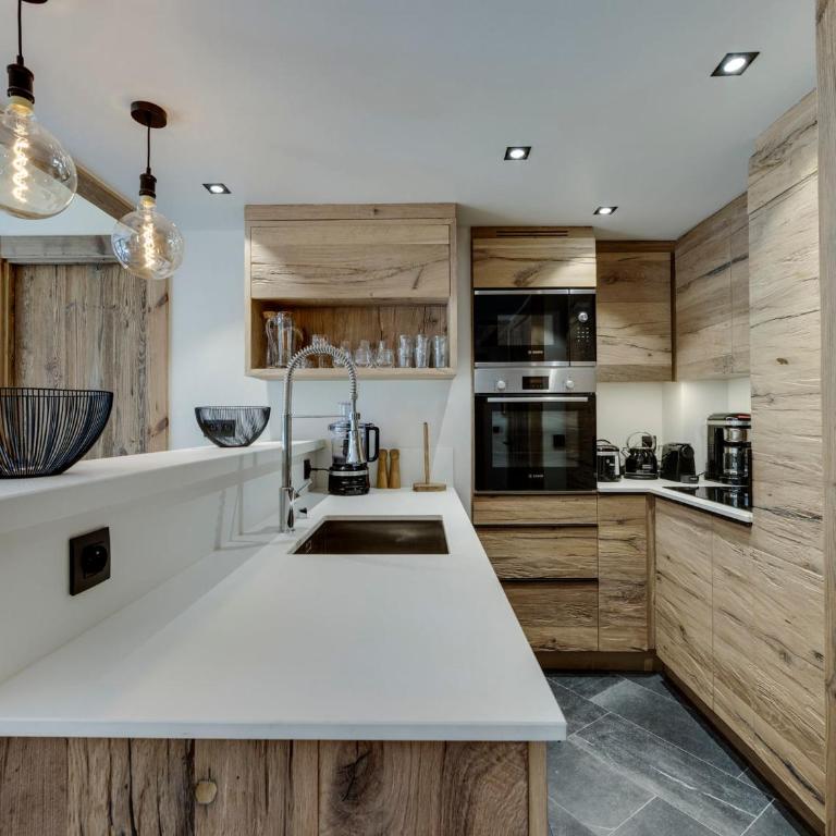 Appartement 95m², Sud-Est, Jacuzzi, Val d'Isère, 4 Suites, Parking, Animaux OK - FR-1-567-73 - Appartement (8 Adultes) - 8