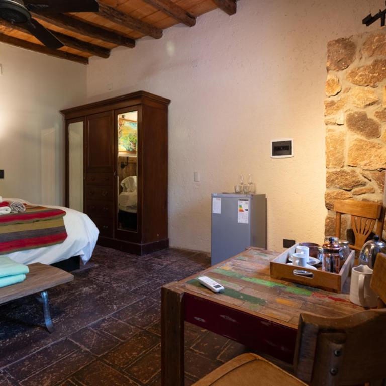 Araoz de Lamadrid Wine Lodge - Double or Twin Room with Mountain View - 8