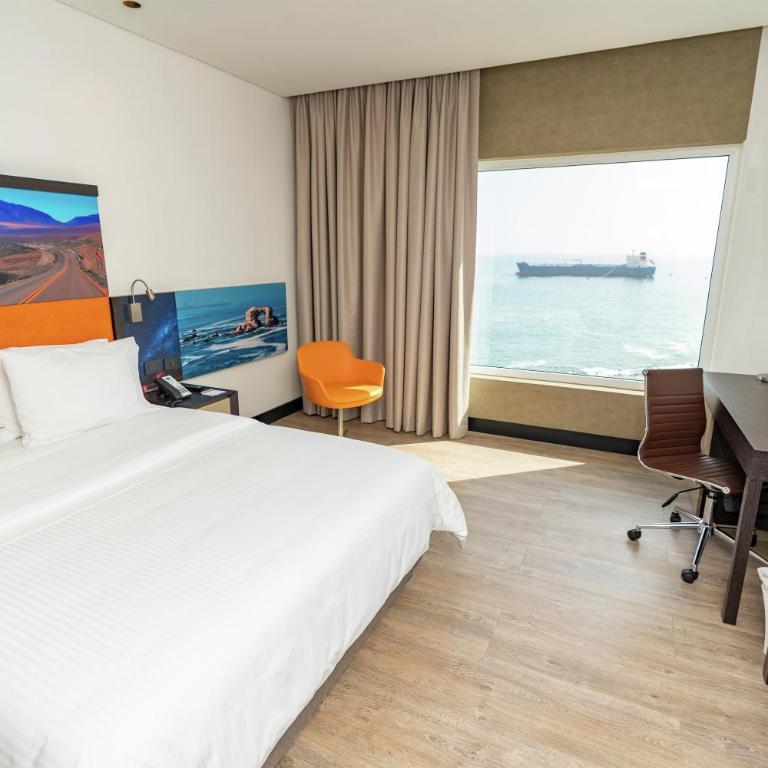 Hampton By Hilton Antofagasta - Queen Room with View - Non-Smoking - 4