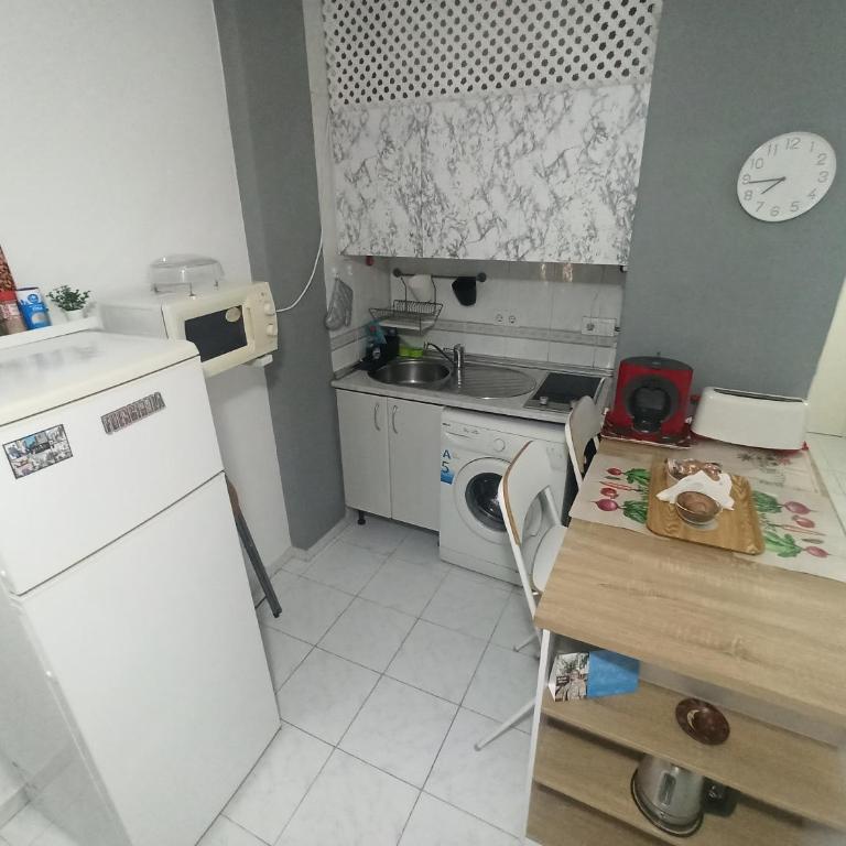 Apartamento MarMontaña parking privado gratis, wifi - One-Bedroom Apartment - 4