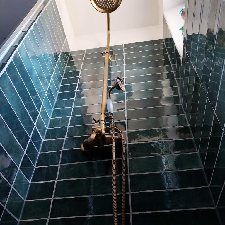 Chambres d'hôtes "Chez Lyly et Juju" Piscine&Sauna Parking Gratuit - Chambre Double avec Salle de Bains Privative - 8