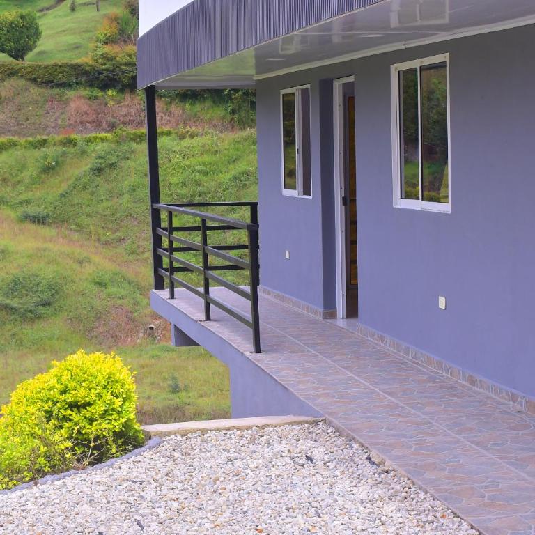 Preciosa Finca con Increíble vista frente al embalse de Guatapé con jacuzzi - Casa Vacacional de 3 dormitorios - 39