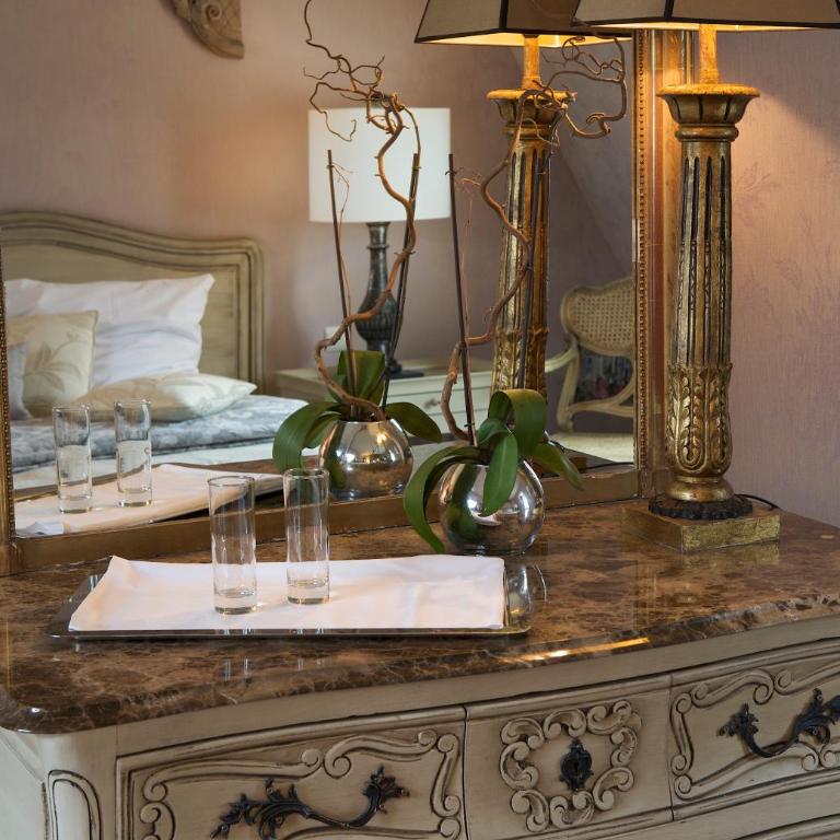 Hôtel Chateaubriand - Chambre Deluxe - 7