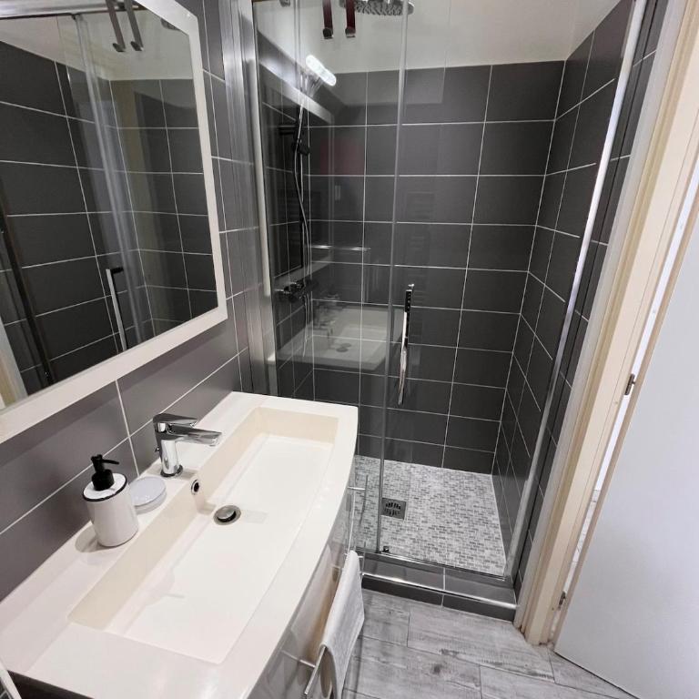 Studio in the center of Menton - Appartamento con Balcone - 17