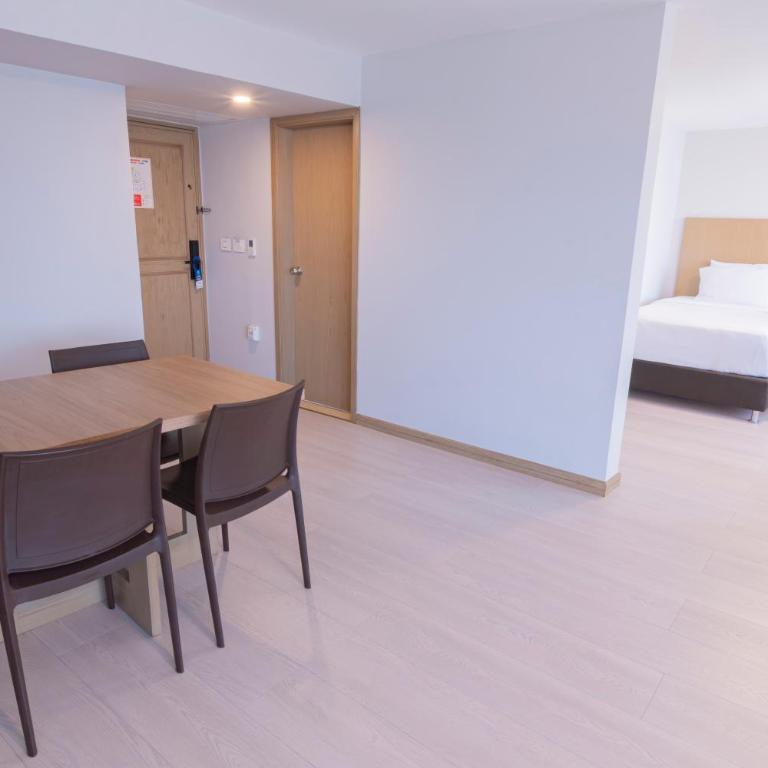Hotel Dann Cali - Habitación Cuádruple Estándar - 5
