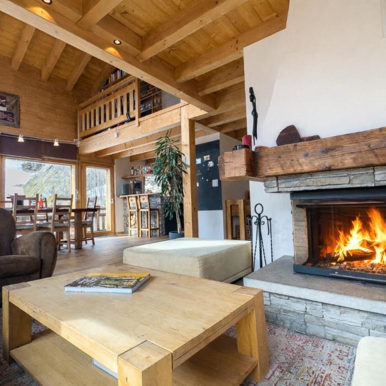 Chalet Boder - Vue MontBlanc - Cheminée - Three-Bedroom Chalet - 2