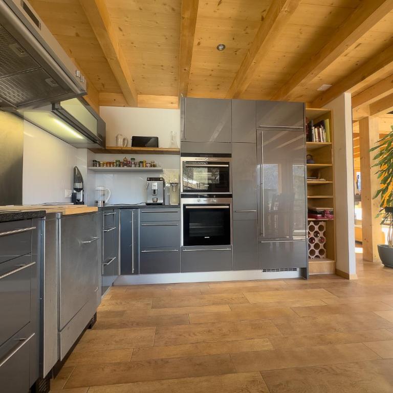 Chalet Boder - Vue MontBlanc - Cheminée - Three-Bedroom Chalet - 14