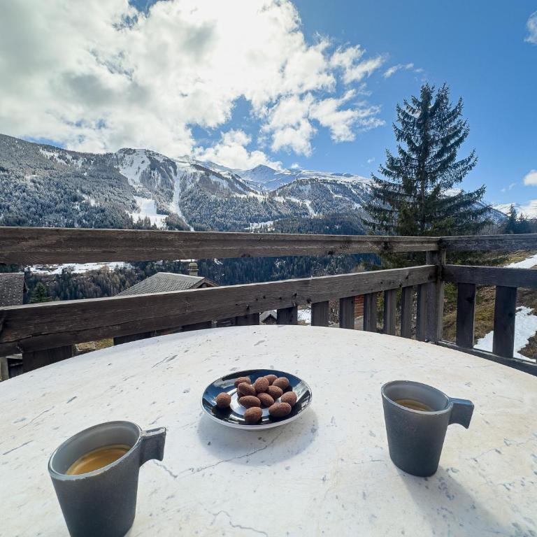 Chalet Boder - Vue MontBlanc - Cheminée - Three-Bedroom Chalet - 22