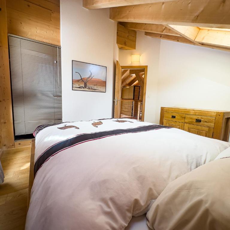 Chalet Boder - Vue MontBlanc - Cheminée - Three-Bedroom Chalet - 26
