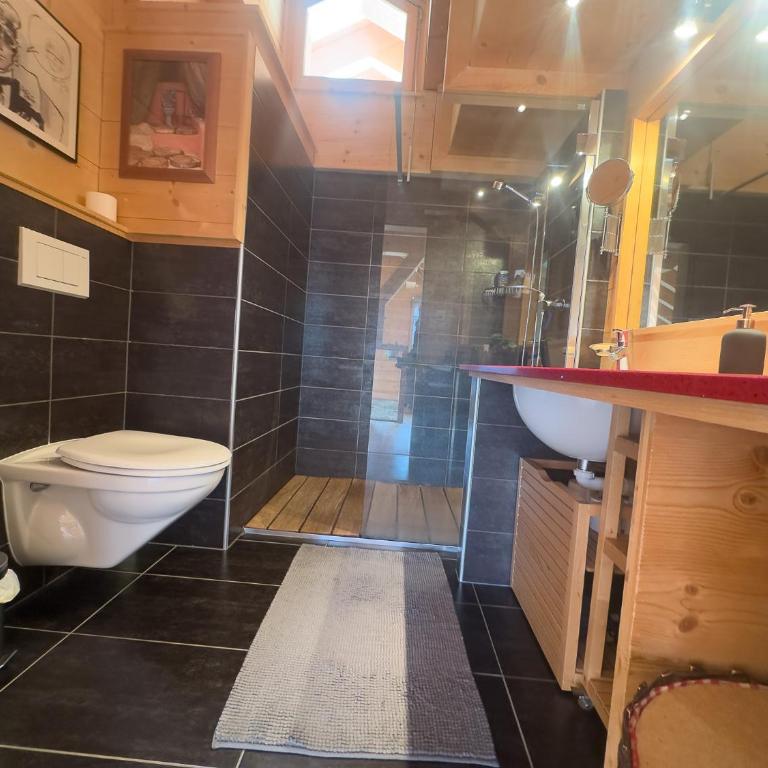 Chalet Boder - Vue MontBlanc - Cheminée - Three-Bedroom Chalet - 30