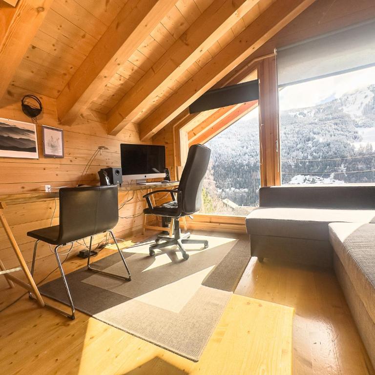 Chalet Boder - Vue MontBlanc - Cheminée - Three-Bedroom Chalet - 32