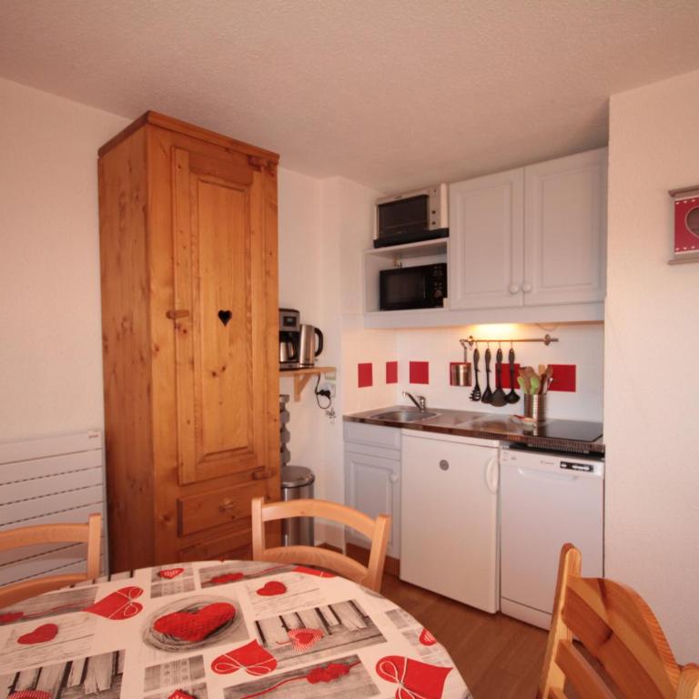 Les Saisies: T2 cabine, 6 pers, terrasse sud, animaux admis - Apartment mit 1 Schlafzimmer - 9