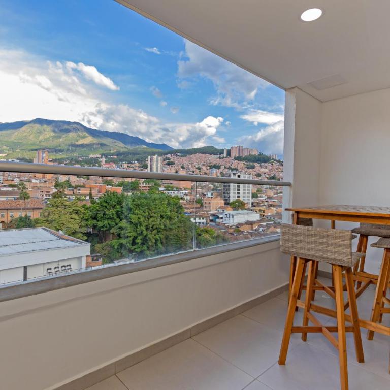 Edificio Aiana Verde by Host Medellin - Studio with Balcony - 16