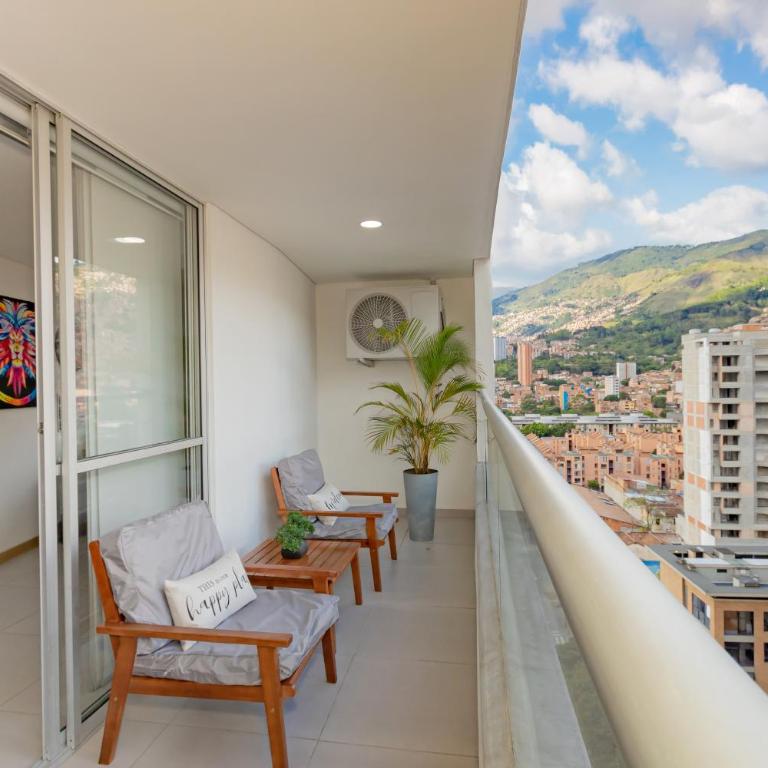 Edificio Aiana Verde by Host Medellin - Studio with Balcony - 24