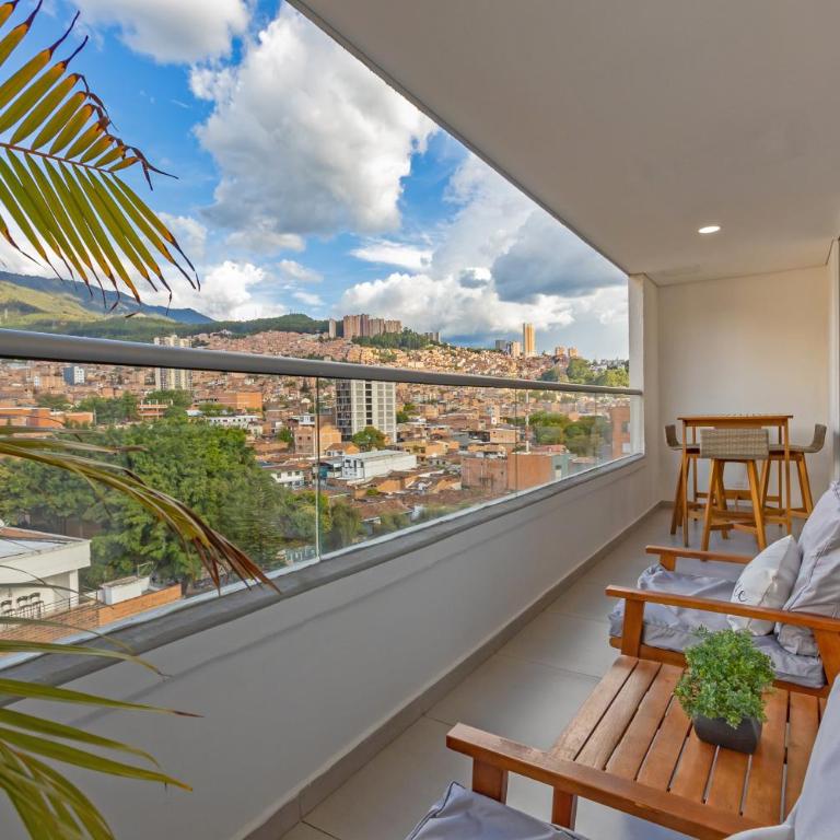 Edificio Aiana Verde by Host Medellin - Studio with Balcony - 32