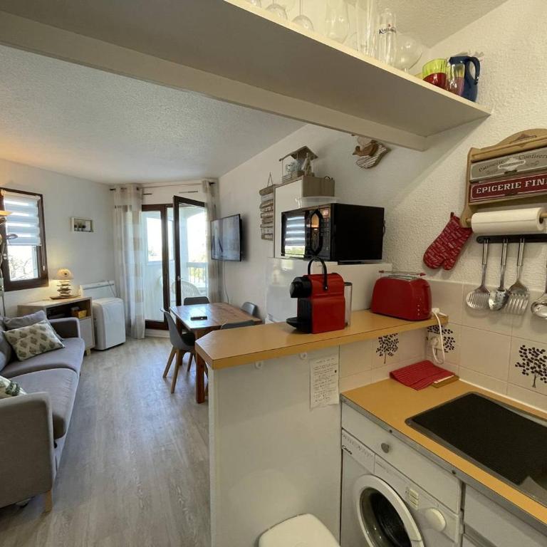 Saint-Cyprien: T2 cabine rénové 6 pers, piscine, parking, à 100m de la plage - FR-1-106-80 - Apartment - 10